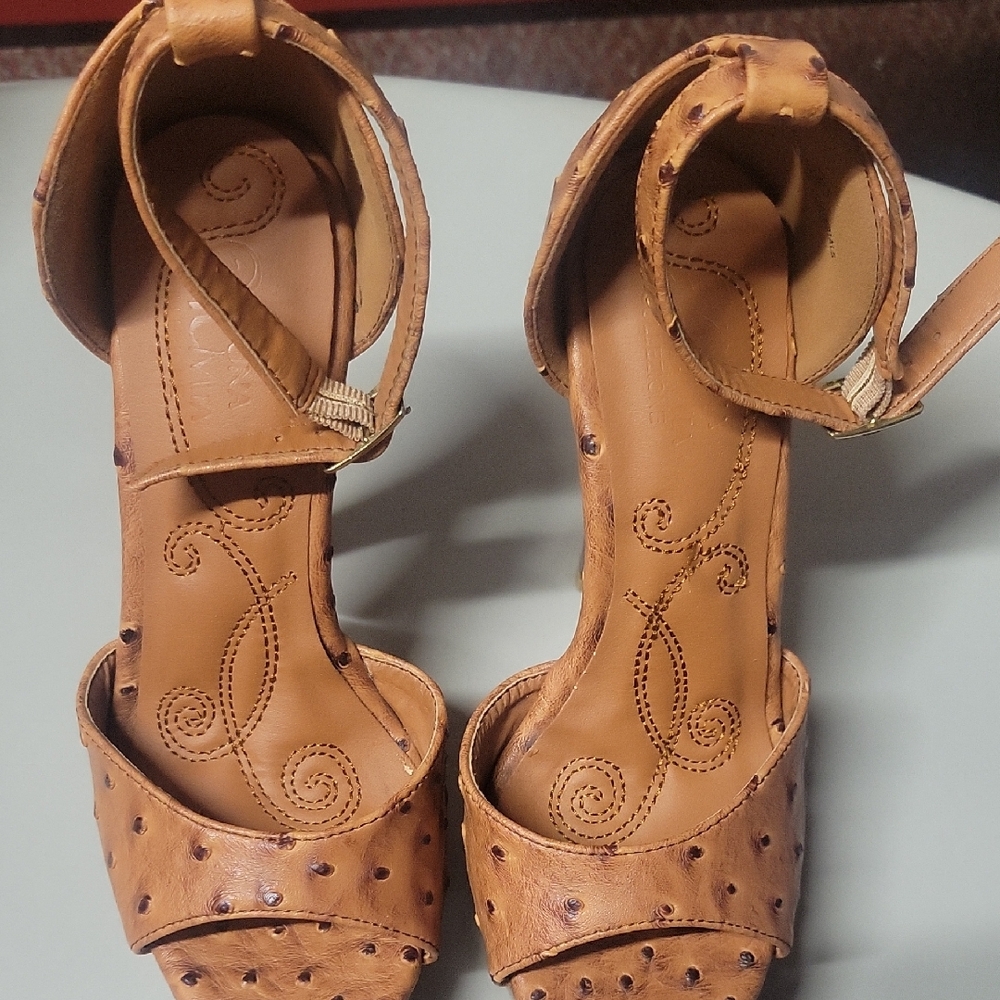 Women’s Tan Ankle-Strap Open-Toe Heels